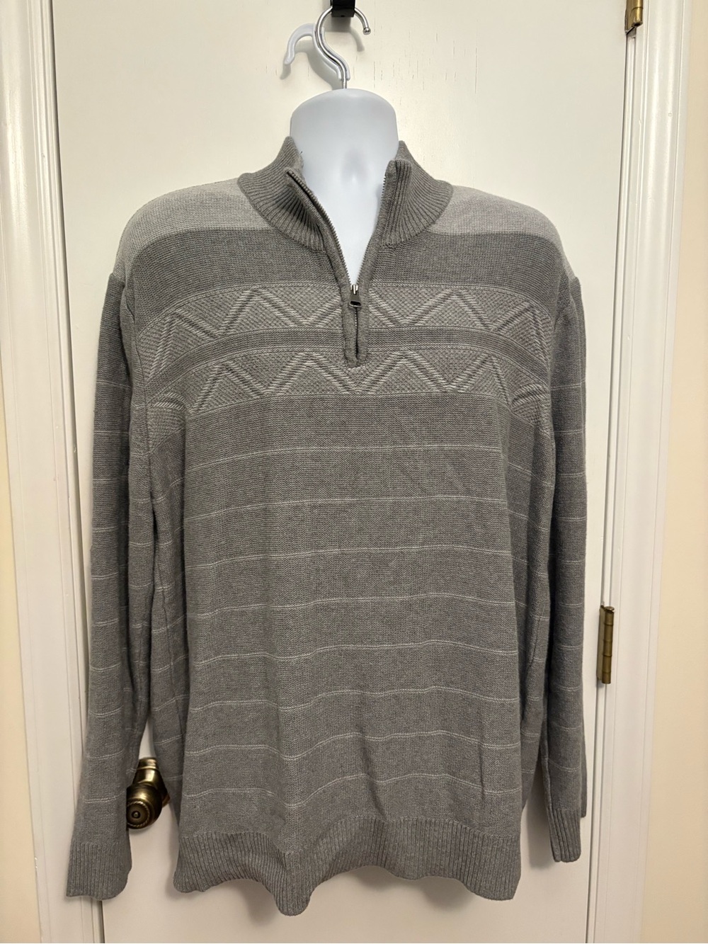 American Rag Men's Light Gray Patterned Half-Zip Sweater